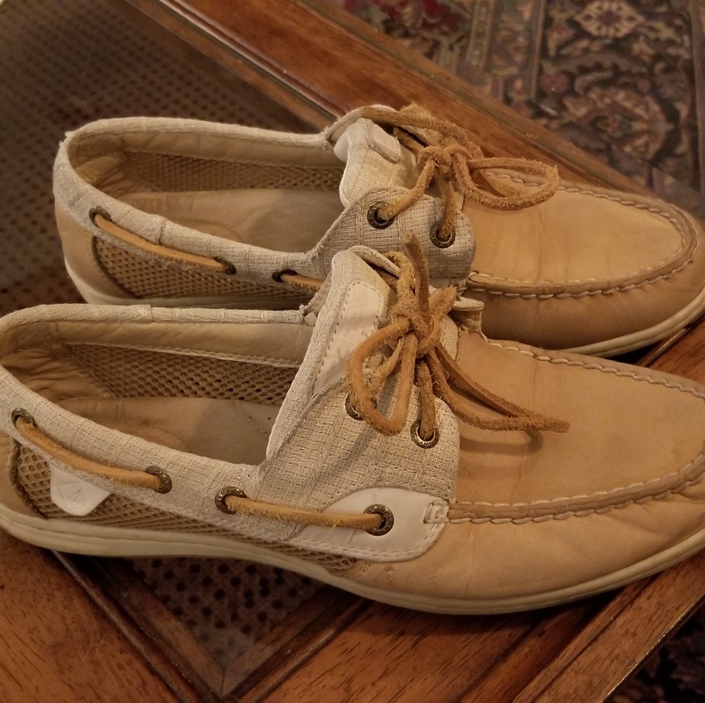 Size 9.5 womens Sperry Boat Shoes
